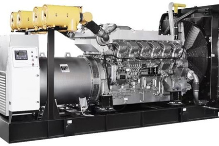 三菱發(fā)電機(jī)組油壓過低該如何處理？