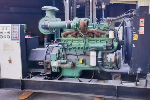 怎么從康明斯發(fā)電機(jī)組的機(jī)油壓力表看故障所在部位？